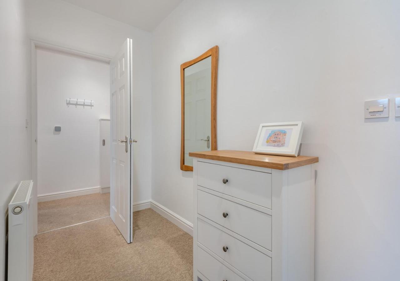 Brookesbay Apartment Суонидж Екстериор снимка